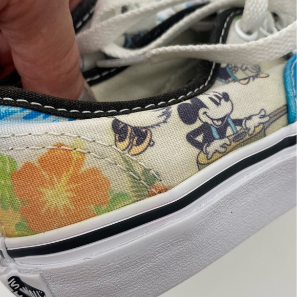 Vans x Disney Aloha Mickey Unisex sneakers tennis shoes size 13 - Picture 6 of 8